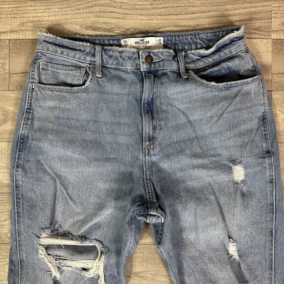 Hollister Ripped Curvy High Rise Mom Jeans Light Wash sz 11 Short - Picture 3 of 6